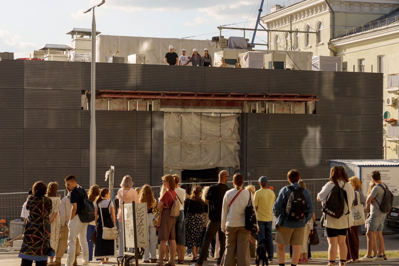 Выложили полный фотоотчет фестиваля «Назад в город» в VK